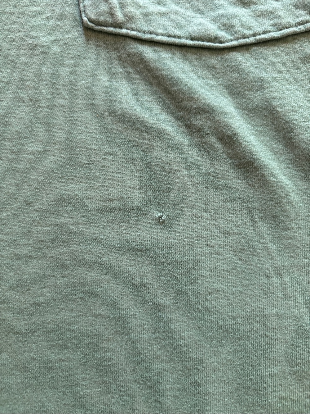 Vintage Russell Athletic Men's Pocket Tee in Aqua Green - Picture 4 of 9